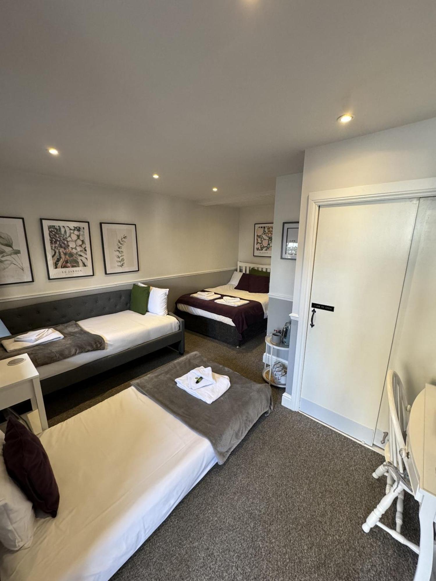 The Windsor Trooper Pub & Inn Chambre photo